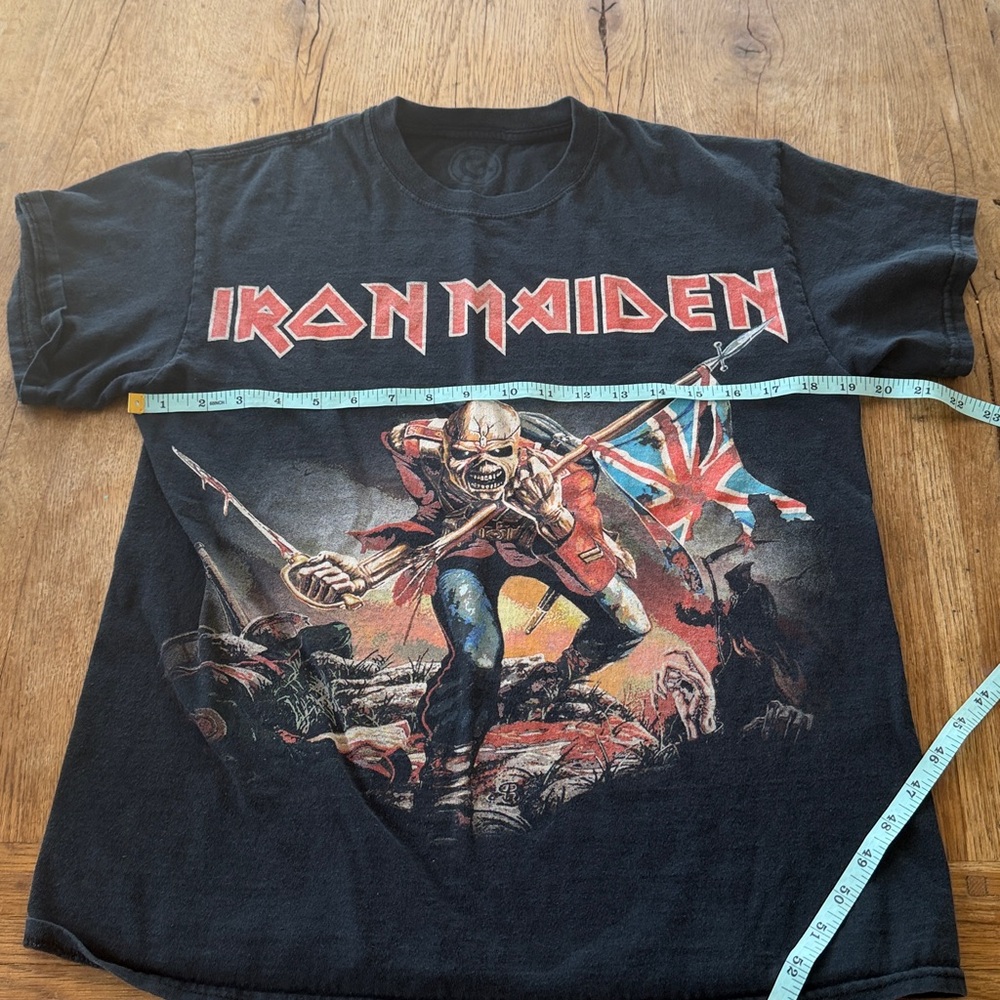 Iron Maiden Black Graphic Band Tee Men's Shirt Size Medium - Picture 3 of 6